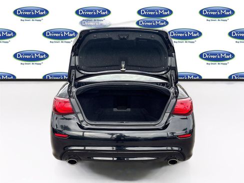 Used 2018 INFINITI Q70 Luxe image 28