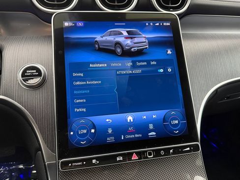 Used 2024 Mercedes-Benz GLC 300 4MATIC SUV image 28