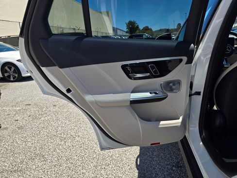 Used 2026 Mercedes-Benz GLC 300 4MATIC image 15