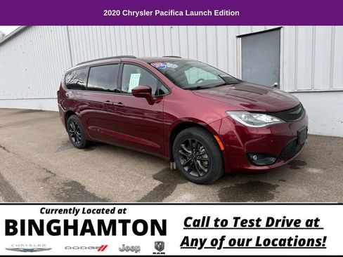 Used 2020 Chrysler Pacifica Touring-L w/ Advanced Safetytec Group image 1