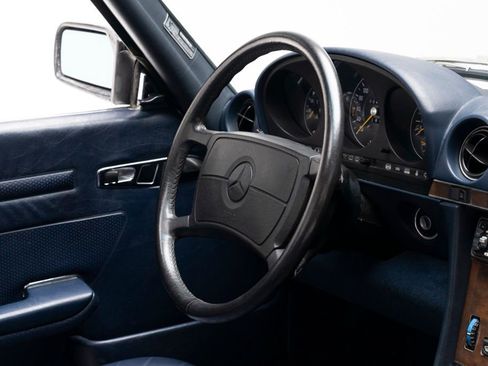 Used 1988 Mercedes-Benz 560 SL image 36