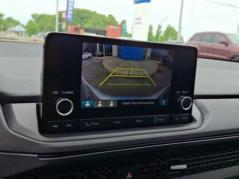 Used 2023 Honda Accord EX image 18