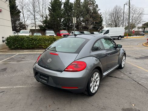 Used 2013 Volkswagen Beetle 2.5 image 12
