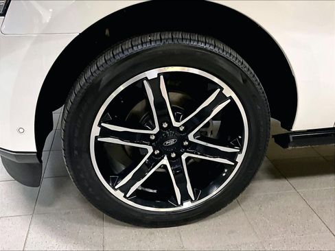 Used 2020 Ford Expedition Limited w/ Equipment Group 303A image 7