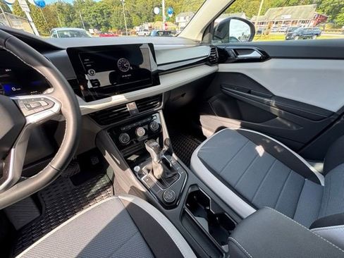 New 2025 Volkswagen Taos S image 28