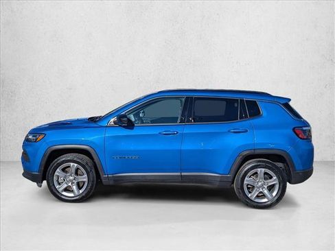 Used 2023 Jeep Compass Latitude w/ Convenience Group image 9