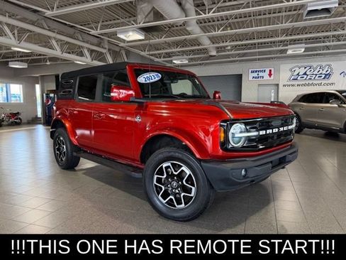 Used 2023 Ford Bronco Outer Banks AWD/4WD image 2