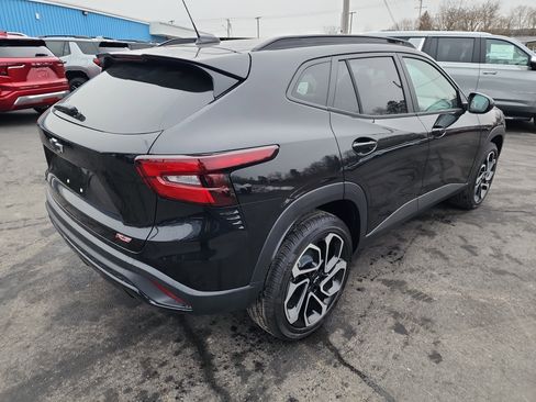 New 2026 Chevrolet Trax RS w/ Sunroof Package image 8