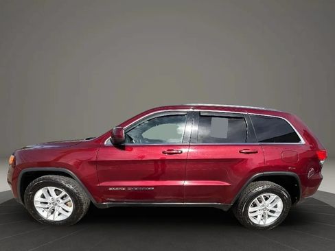 Used 2017 Jeep Grand Cherokee Laredo w/ Quick Order Package 23E AWD/4WD image 8