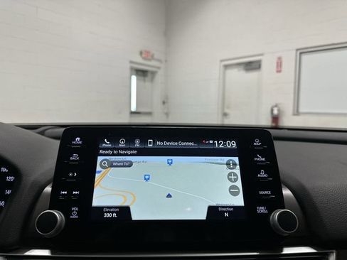 Used 2022 Honda Accord Touring image 31