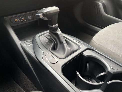 Used 2025 Kia K4 FWD image 20