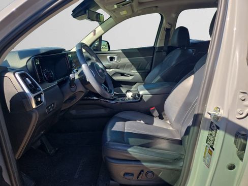 Used 2022 Kia Sorento SX image 9