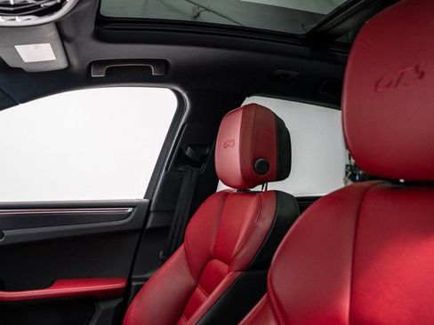 Used 2023 Porsche Macan GTS AWD/4WD image 28