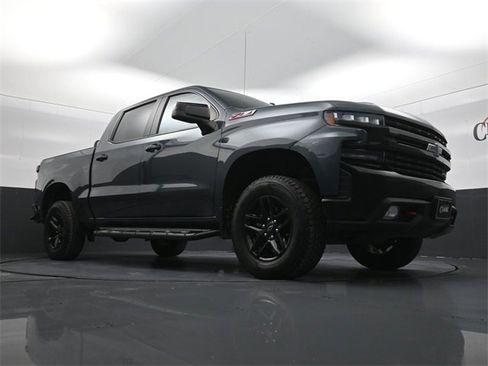 Used 2020 Chevrolet Silverado 1500 LT Trail Boss image 27