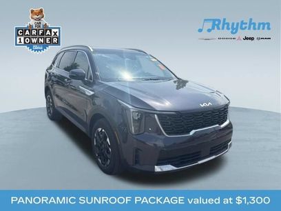 Used 2025 Kia Sorento S w/ Panoramic Sunroof Package