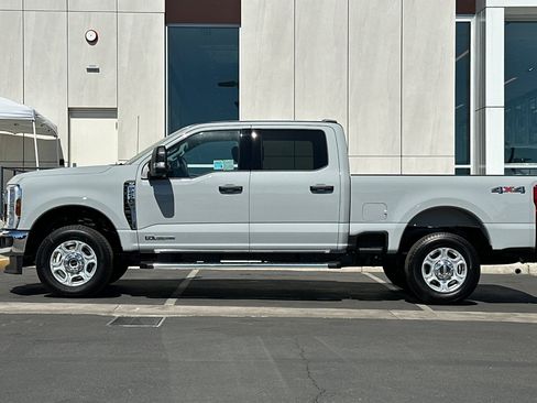New 2026 Ford F250 XLT w/ F-250 >10K GVWR Package image 6
