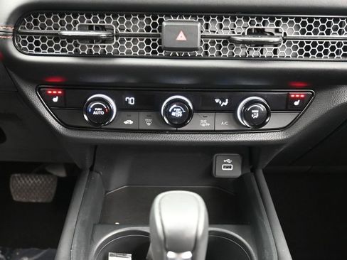 Certified 2025 Honda HR-V Sport image 45