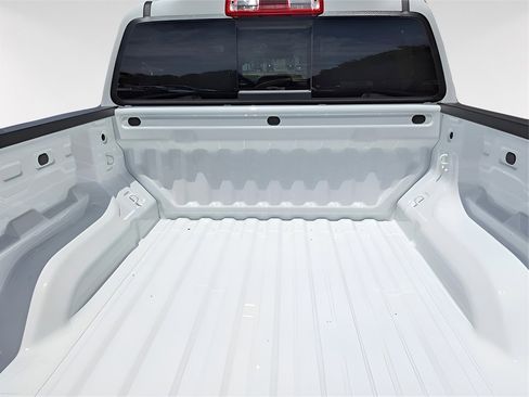 New 2026 GMC Canyon Elevation w/ Convenience Package image 13