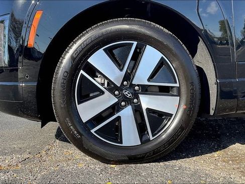 New 2026 Hyundai Ioniq 9 SEL image 12