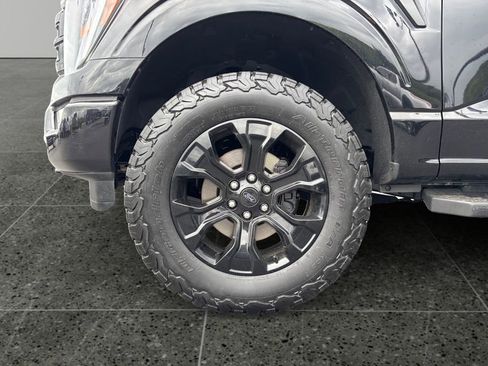 Used 2022 Ford F150 XLT w/ Equipment Group 302A High AWD/4WD image 4