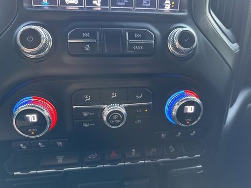 Used 2023 GMC Sierra 2500 AT4 image 49