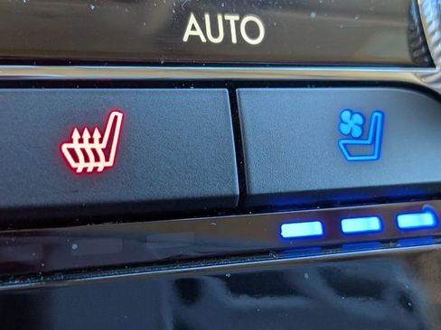 Used 2024 Lincoln Navigator L Reserve image 28