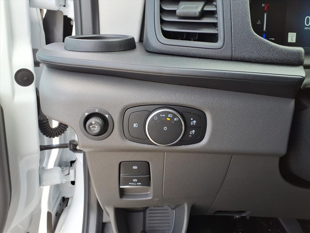 New 2026 Ford Transit 250 148 Medium Roof RWD image 40