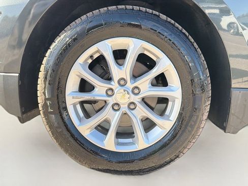 Used 2020 Chevrolet Equinox LS w/ LS Convenience Package AWD/4WD image 39