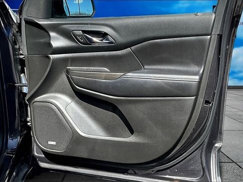 Used 2018 GMC Acadia SLT image 22