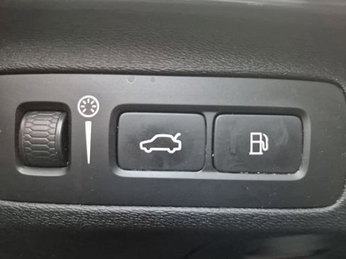 Used 2017 Volvo XC90 T8 Inscription w/ Vision Package image 28