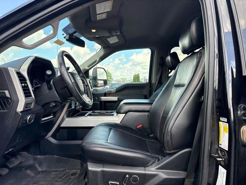 Used 2019 Ford F250 Lariat w/ FX4 Off-Road Package AWD/4WD image 10