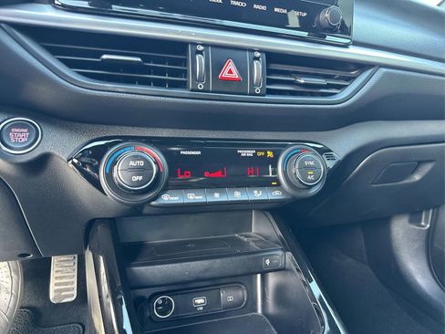 Used 2023 Kia Forte GT-Line w/ GT-Line Premium Package image 24