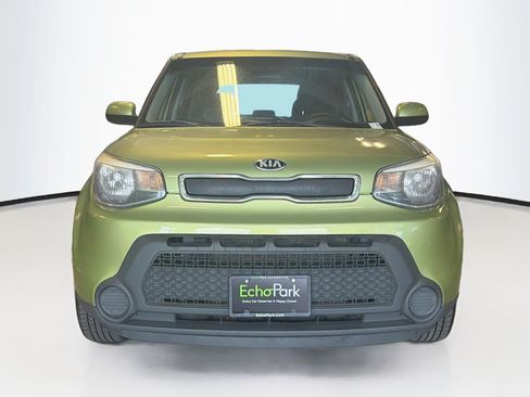 Used 2016 Kia Soul FWD image 2