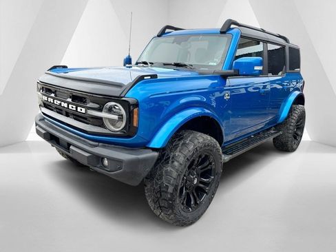 Used 2022 Ford Bronco Outer Banks image 3