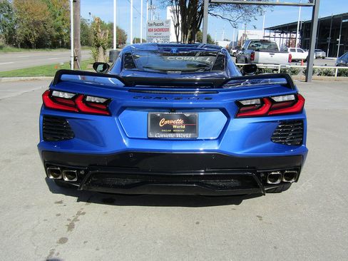 Used 2022 Chevrolet Corvette Stingray Preferred Cpe w/ Z51 Performance Package RWD image 6