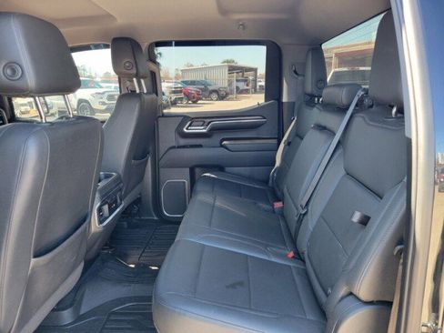 Used 2023 GMC Sierra 1500 SLT w/ SLT Premium Package image 24