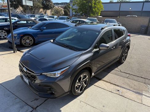 Used 2024 Subaru Crosstrek 2.0i Premium AWD/4WD image 13