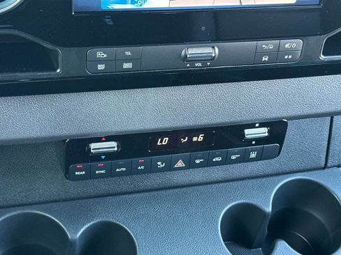 New 2025 Mercedes-Benz Sprinter 2500 image 18