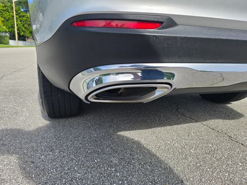 Used 2019 Mercedes-Benz GLC 300 w/ Premium Package image 30