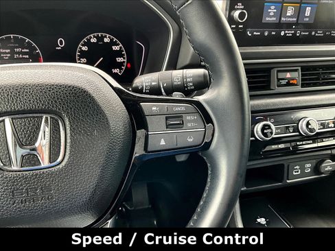 Used 2025 Honda Pilot EX-L image 12