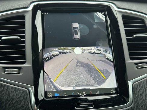 Used 2025 Volvo XC90 B5 Core image 27