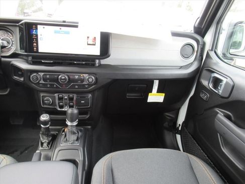 New 2026 Jeep Wrangler Unlimited Sport AWD/4WD image 15