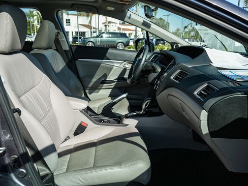 Used 2015 Honda Civic EX-L image 17