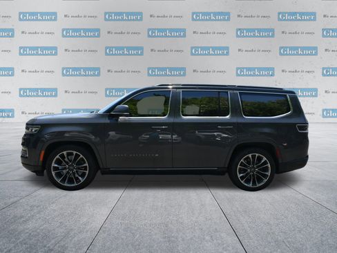 Used 2022 Jeep Grand Wagoneer Series III AWD/4WD image 7