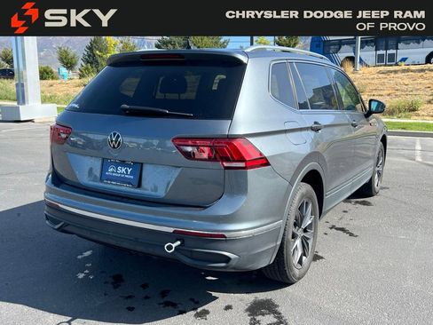 Used 2022 Volkswagen Tiguan SE image 6