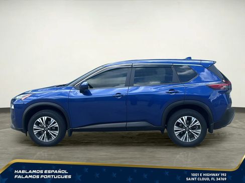 Used 2023 Nissan Rogue SV FWD image 3