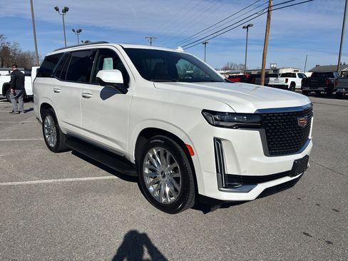 Used 2022 Cadillac Escalade Premium Luxury w/ Performance Package image 2