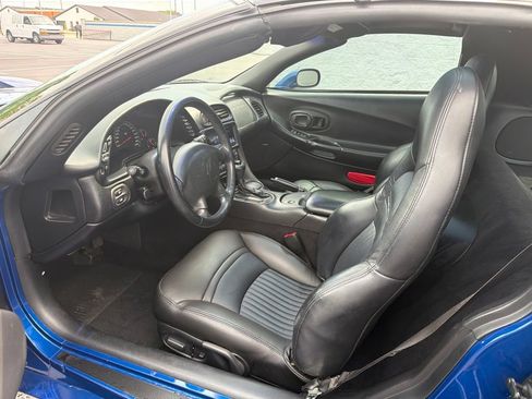Used 2002 Chevrolet Corvette Coupe w/ Preferred Equipment Group2 RWD image 11