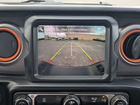 Certified 2023 Jeep Gladiator Mojave w/ Trailer Tow Package image 31