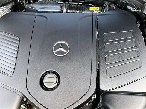 Certified 2026 Mercedes-Benz GLC 300 image 33